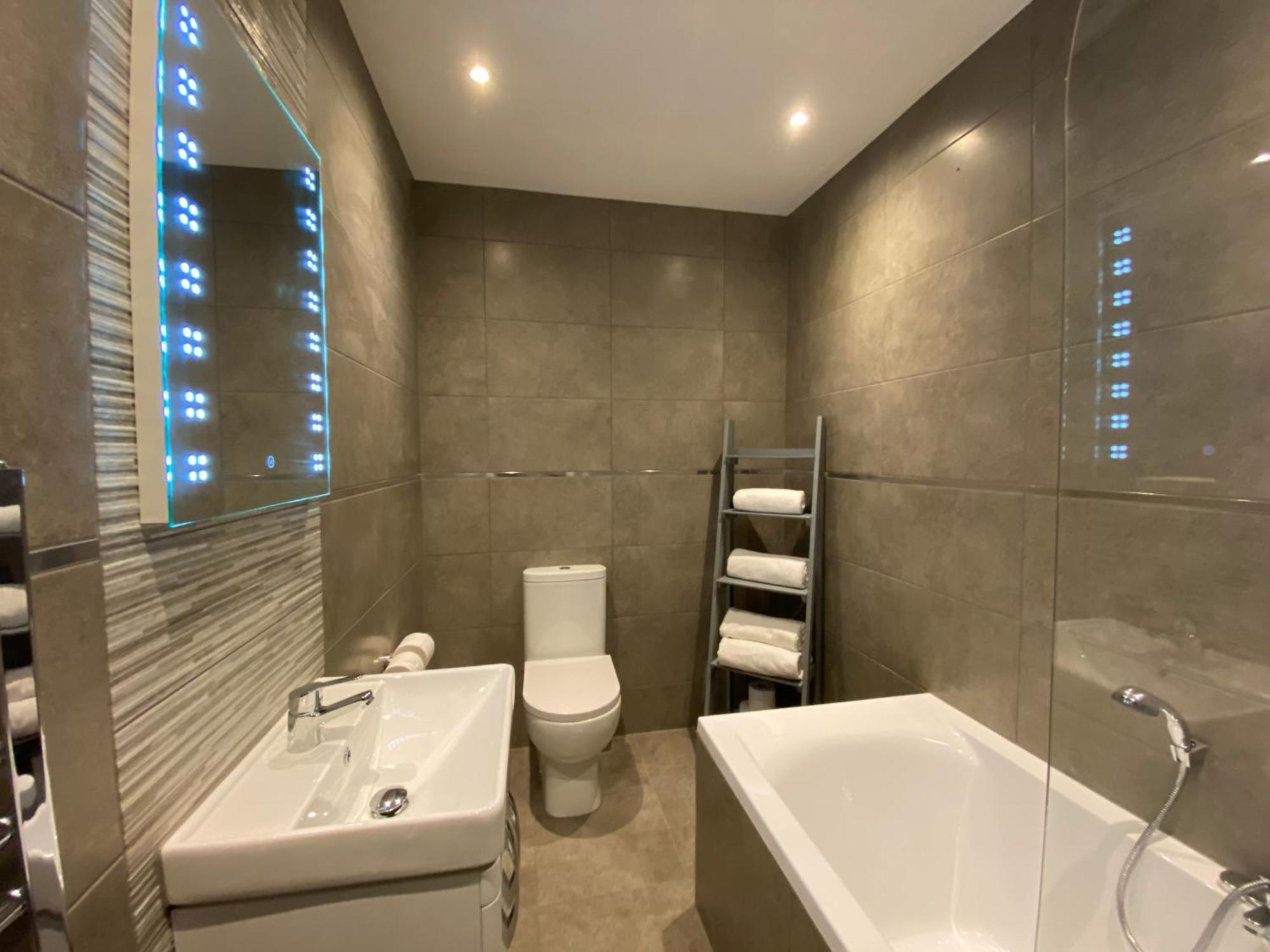 Eden Escapes Serviced Apartments Morecambe Eksteriør billede